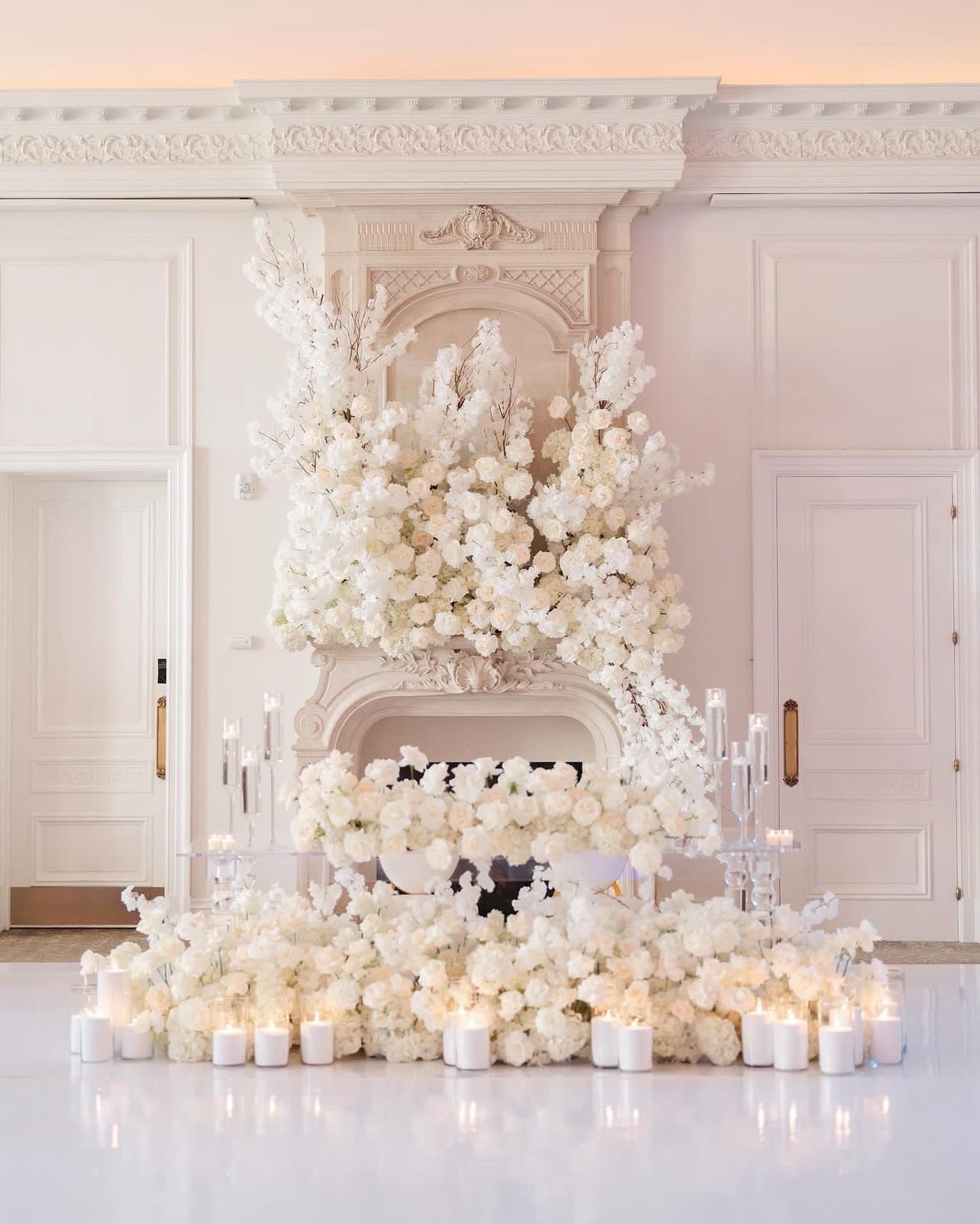 Tired of cleaning messy candle vases between events?