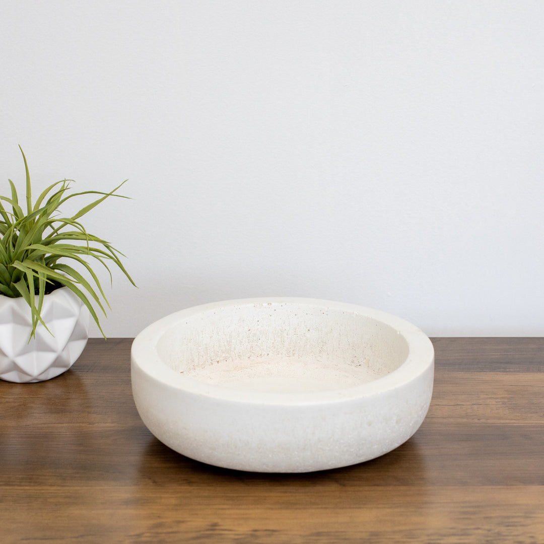 Round Concrete Candle Vessel - Classic